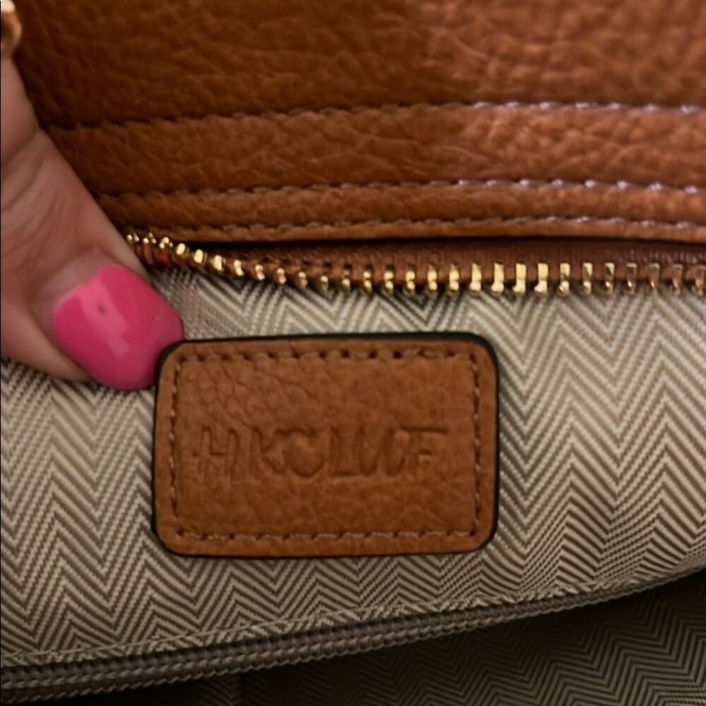 HKCLUF vegan leather crossbody with southwestern style woven strap - Picture 2 of 7
